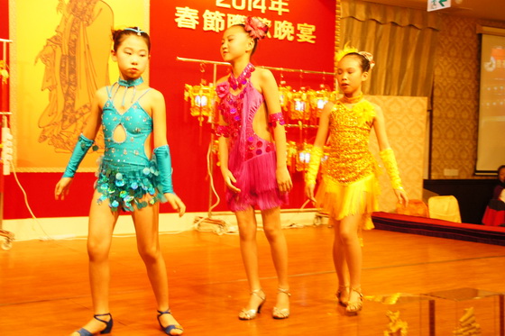 純陽小學的舞蹈表演